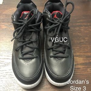 Boys size 3 Jordan Sneakers